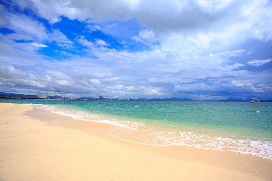 三亚海棠湾附近的海滩图片
