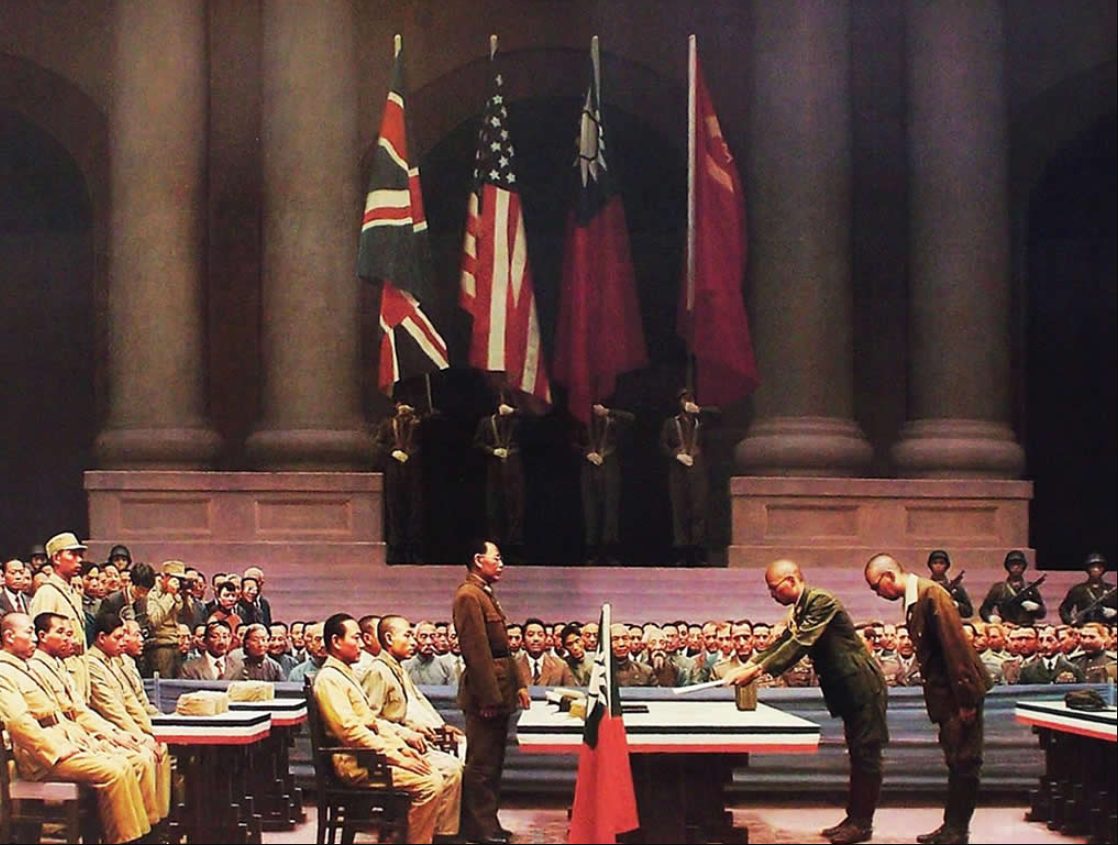 战后受降仪式上,何应钦弯腰取回受降书被诟病,冈村宁次如此夸他