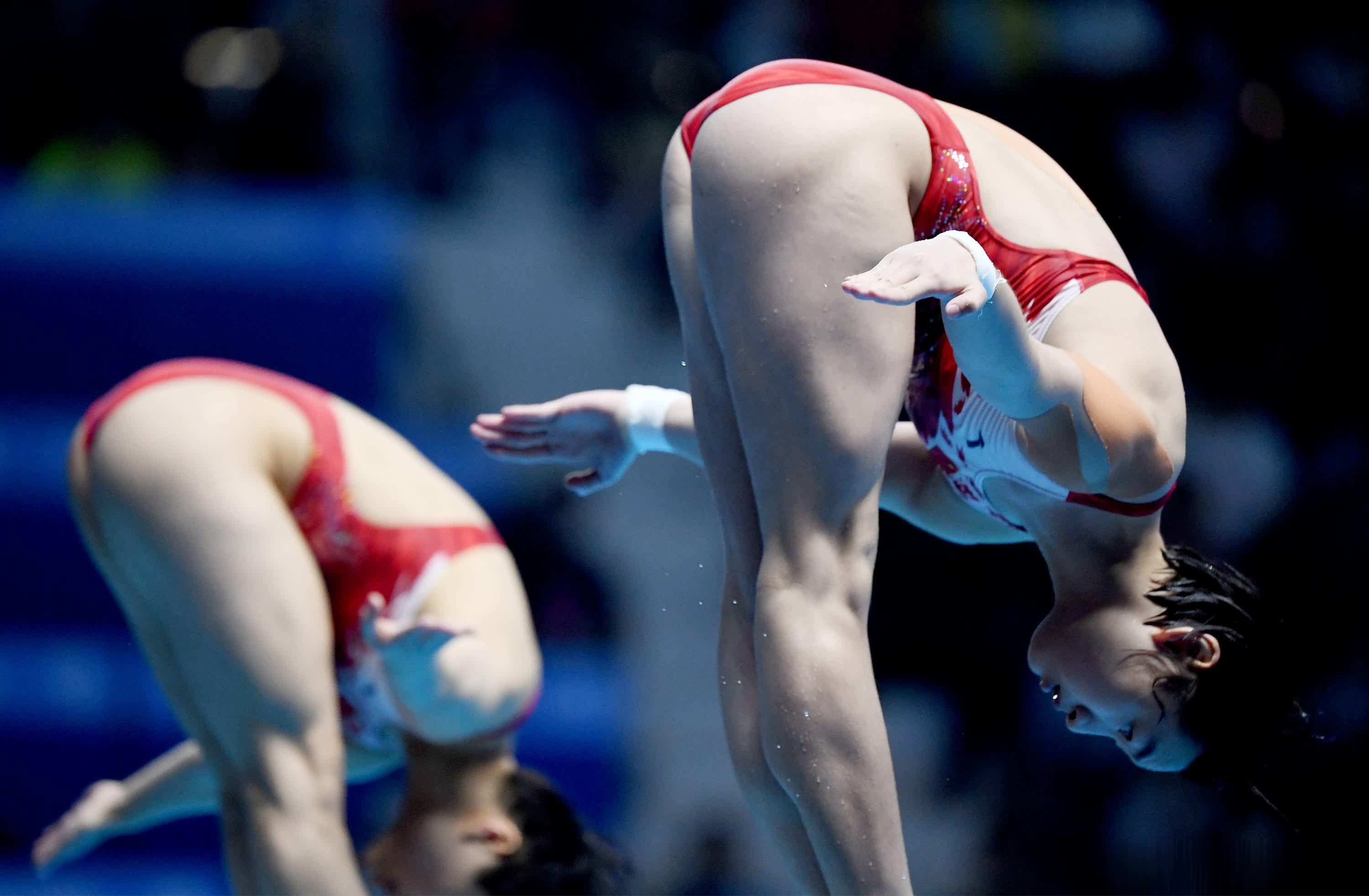 为什么跳水运动员比赛后,都要去泡池子冲澡?原因是这样