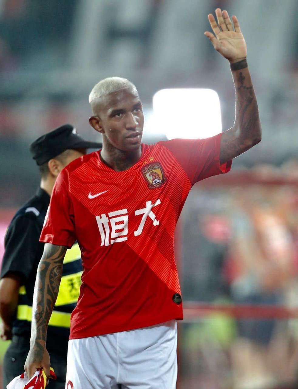 恒大外援塔利斯卡如何面对归化问题?你们支持他归化吗?