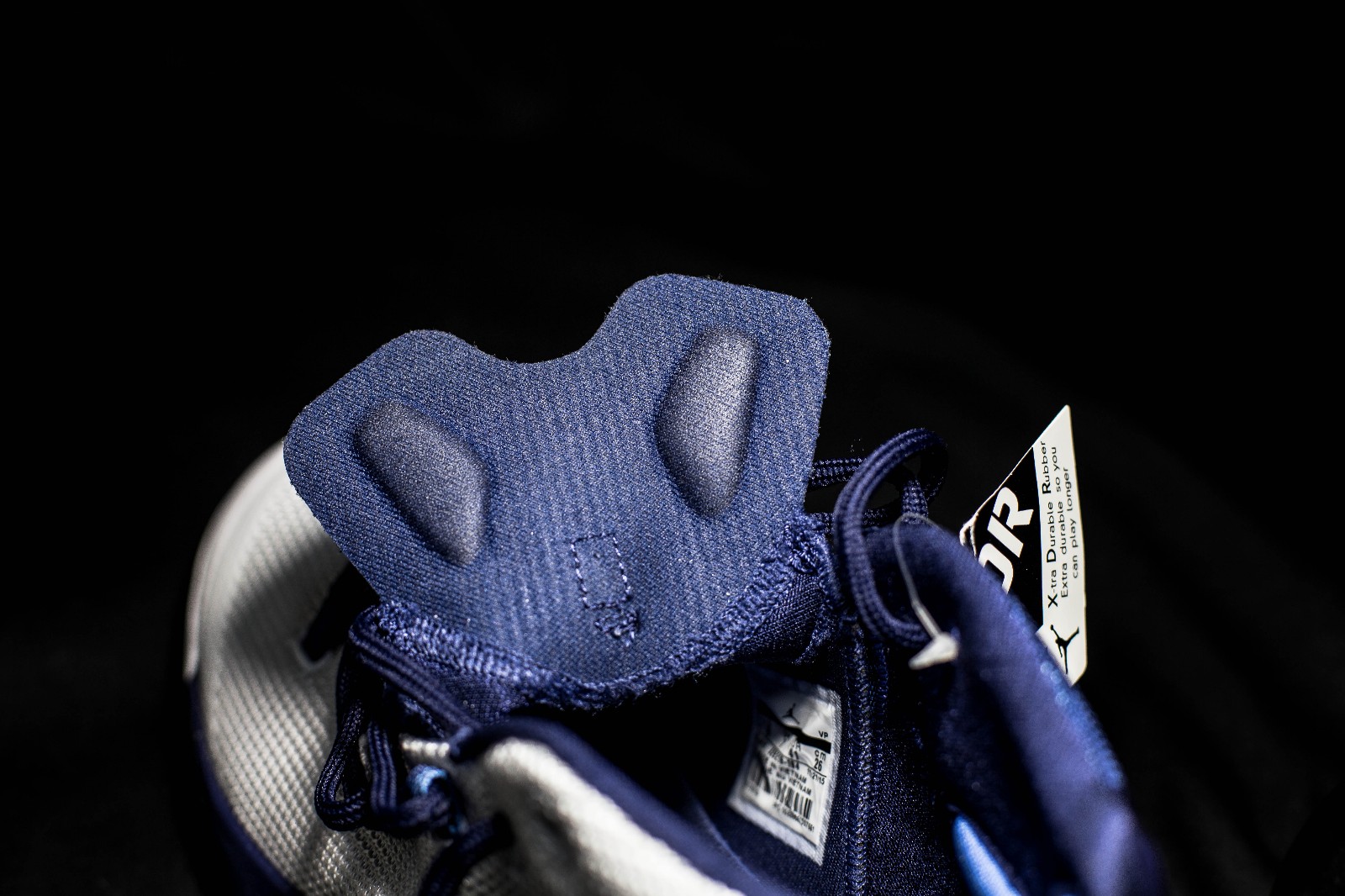 篮球史上三金第一人专属之melo 12开箱图赏