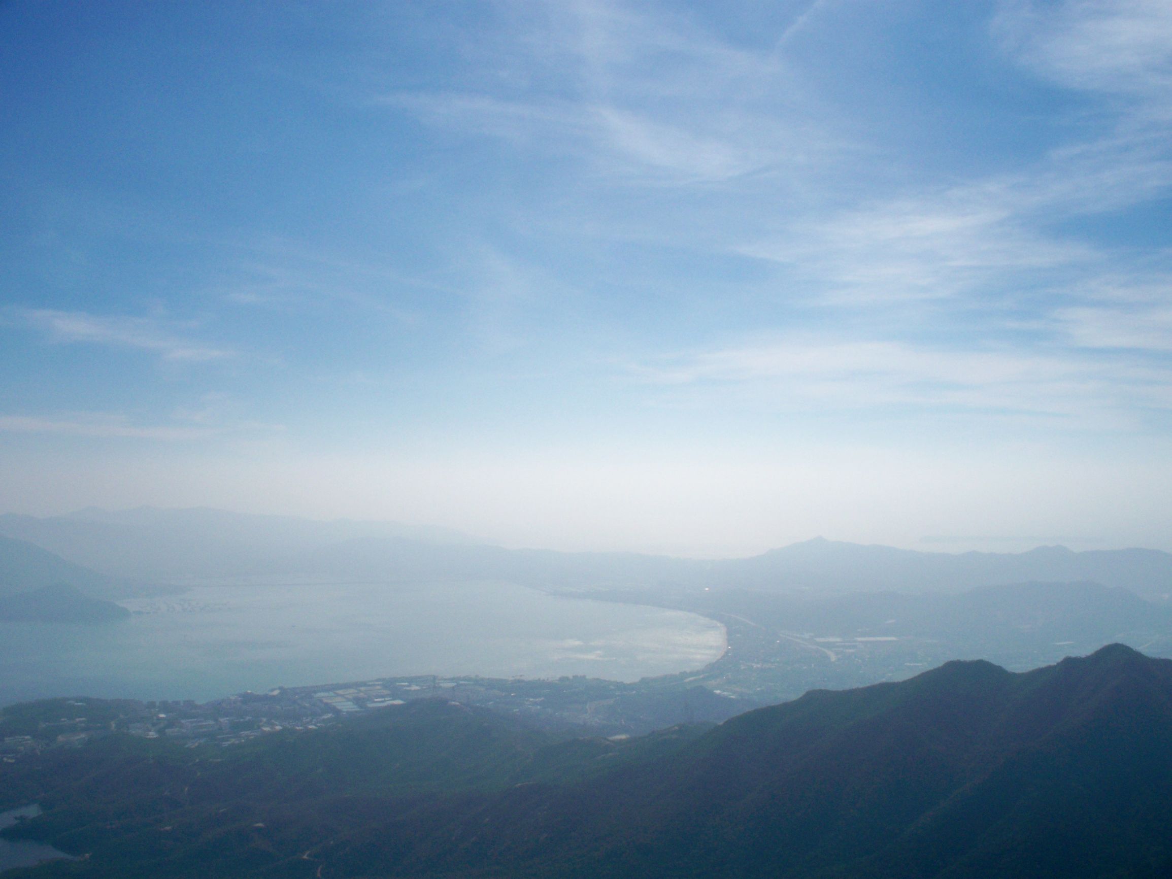 为大鹏半岛北岛的主要组成山脉,海拔707米(深圳第六高峰)