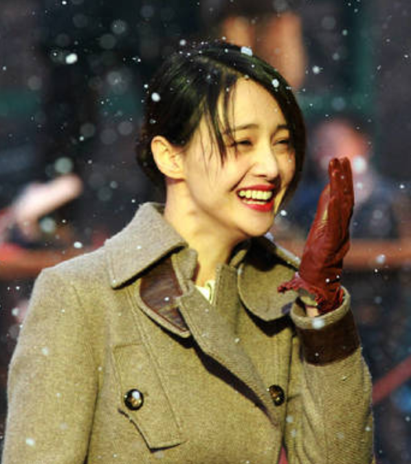 郑爽《绝密者》新剧照曝光,国民造型太惊艳,小仙女变帅气特工