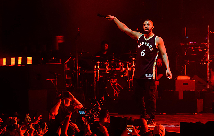 drake毒奶对手,猛龙战胜76人靠迷信?