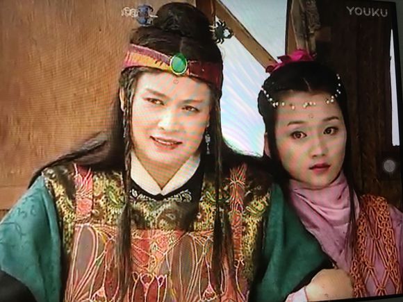 杨过娶师父简直弱爆了,有人管师兄叫爷爷,还有人管二姐叫奶奶