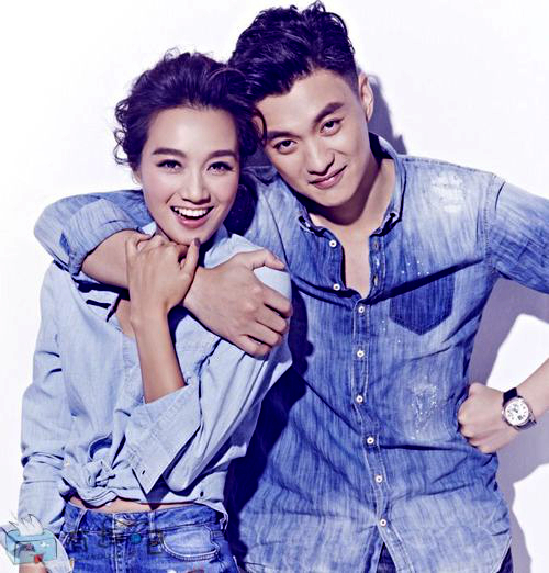 女演员王佳佳"揩油"周一围,朱丹反而发文非常乐意看