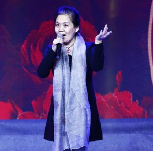著名评剧表演艺术家新凤霞吴祖光之女,花腔女高音歌唱家吴霜登台献唱