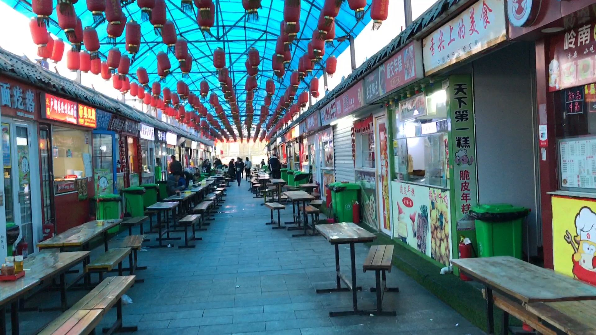 内蒙古科技大学美食街图片