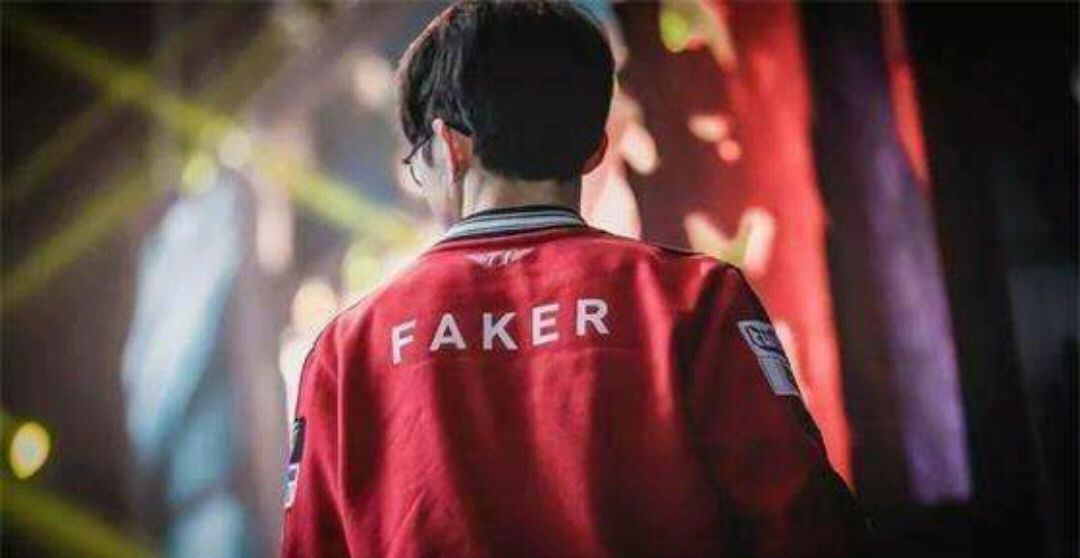 lol:当年皇族中单white卢本伟真能和faker五五开吗?网友:差远了