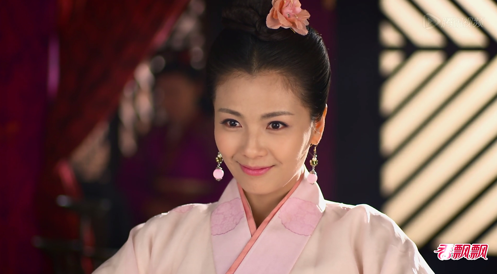 芈月传:芈姝有多爱穿粉色?从婚前粉到了婚后,11套粉衣不重样