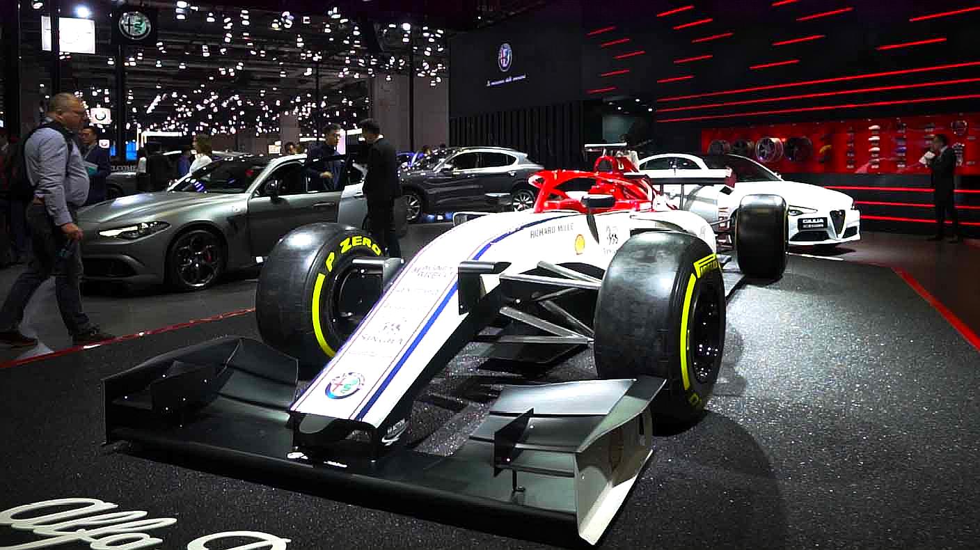 F1铁杆车迷带你看懂阿尔法·罗密欧展台最特别车模