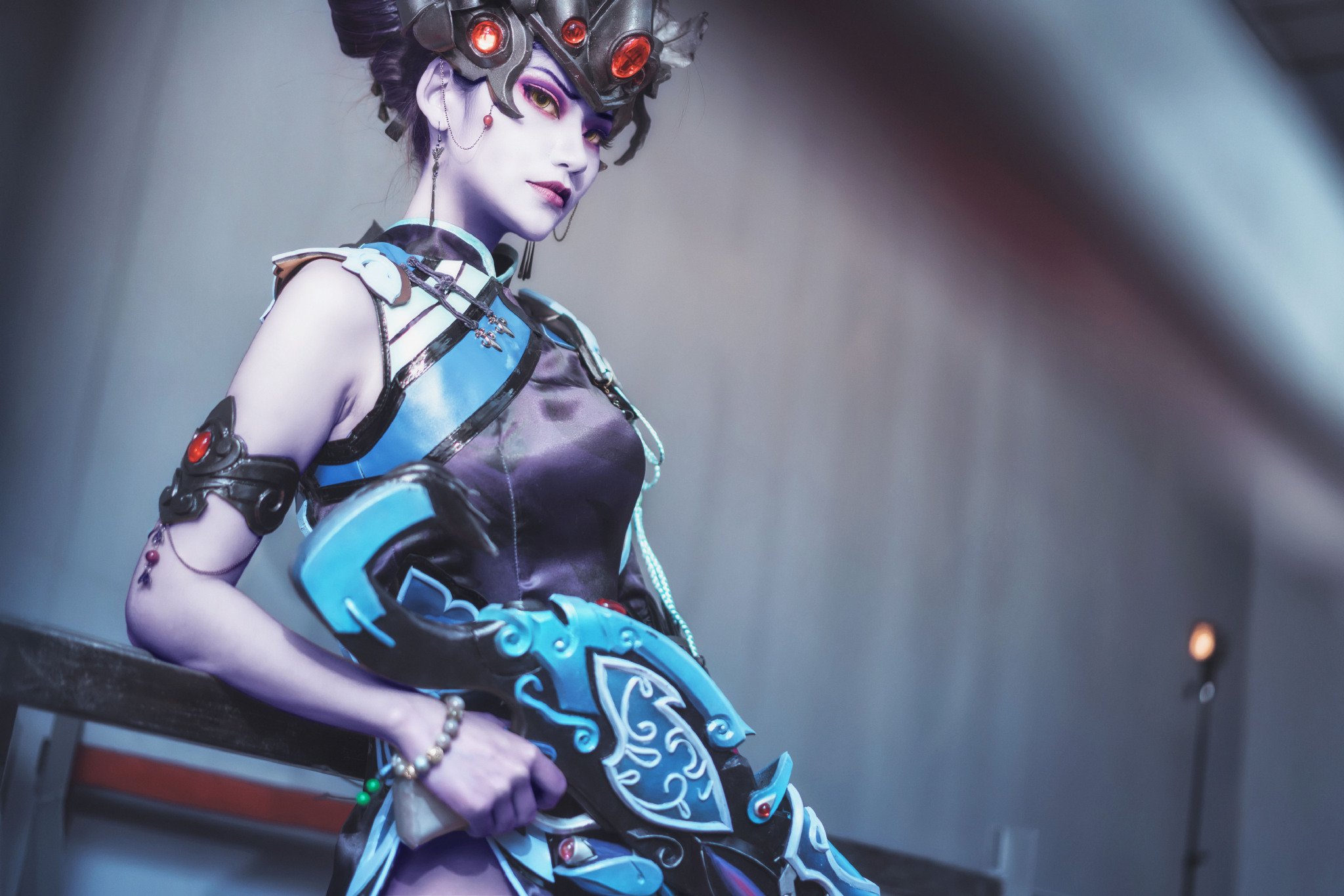 国内美女cos的黑百合.