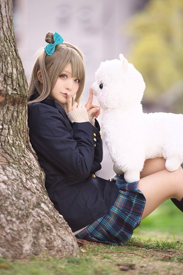 日本萌妹子cos《lovelive》角色南小鸟!是不是和原作一样可爱呢