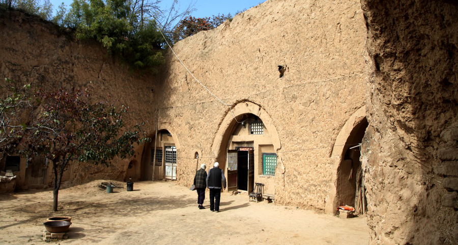 人说山西好风光,秋季农村地坑院上下景色更迷人
