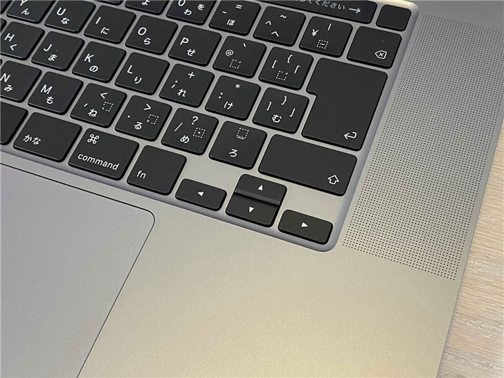 苹果16英寸macbook pro上手图:6扬声器 全新键盘布局