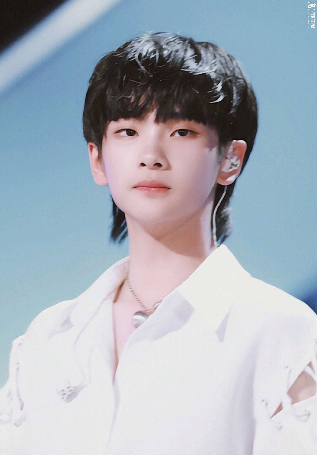 《创造营》周震南与欧阳娜娜甜蜜互动,将c位出道?惜王晨艺退赛