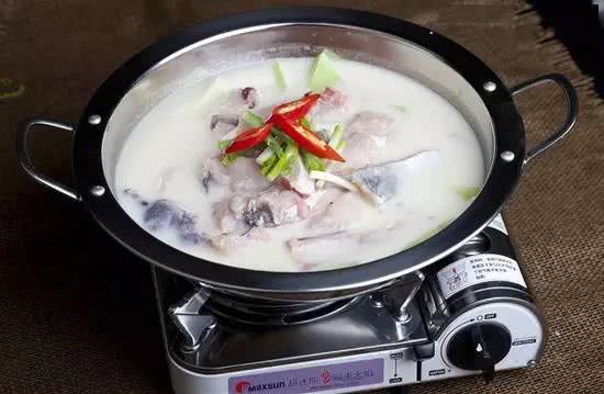 豆浆也能做火锅?连汤底都像全部喝掉的豆浆鱼火锅值得一试!