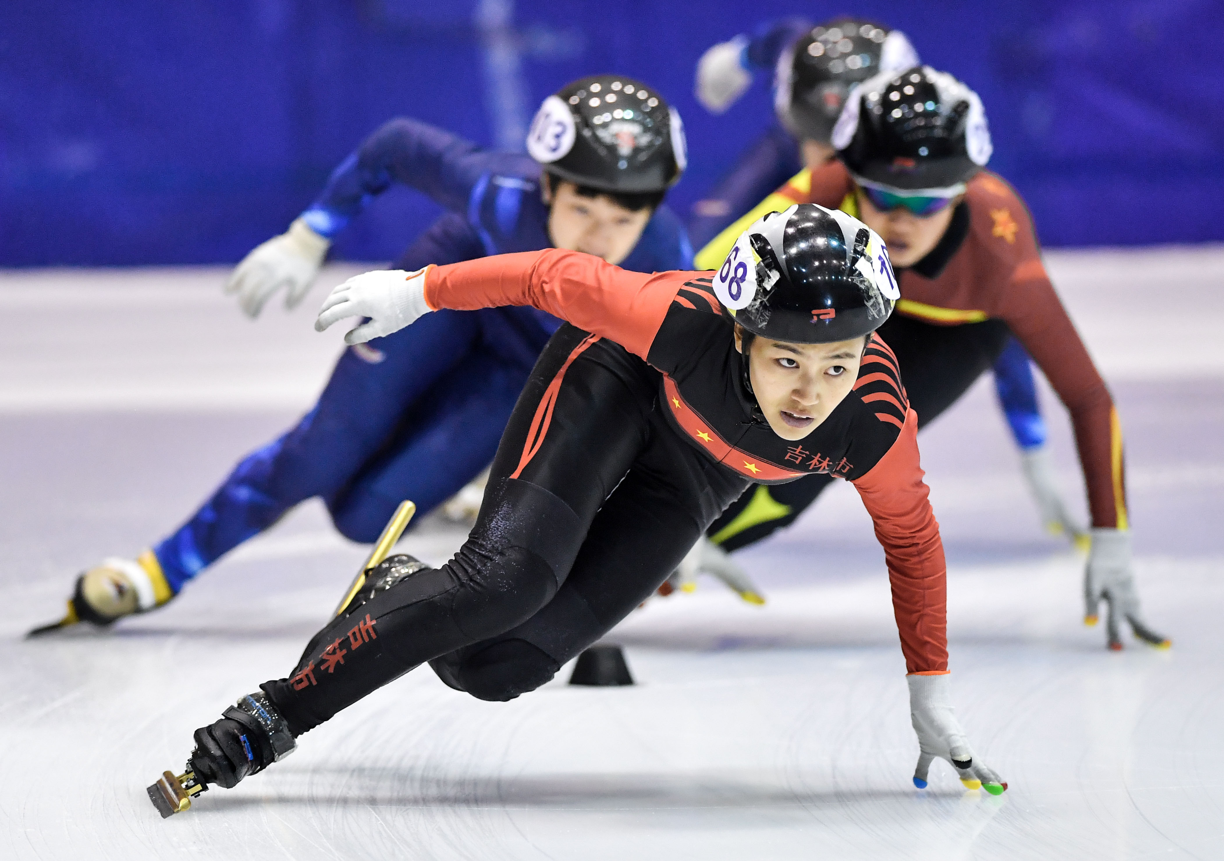短道速滑——全国青少年u系列滑冰赛长春站首日赛况(1)