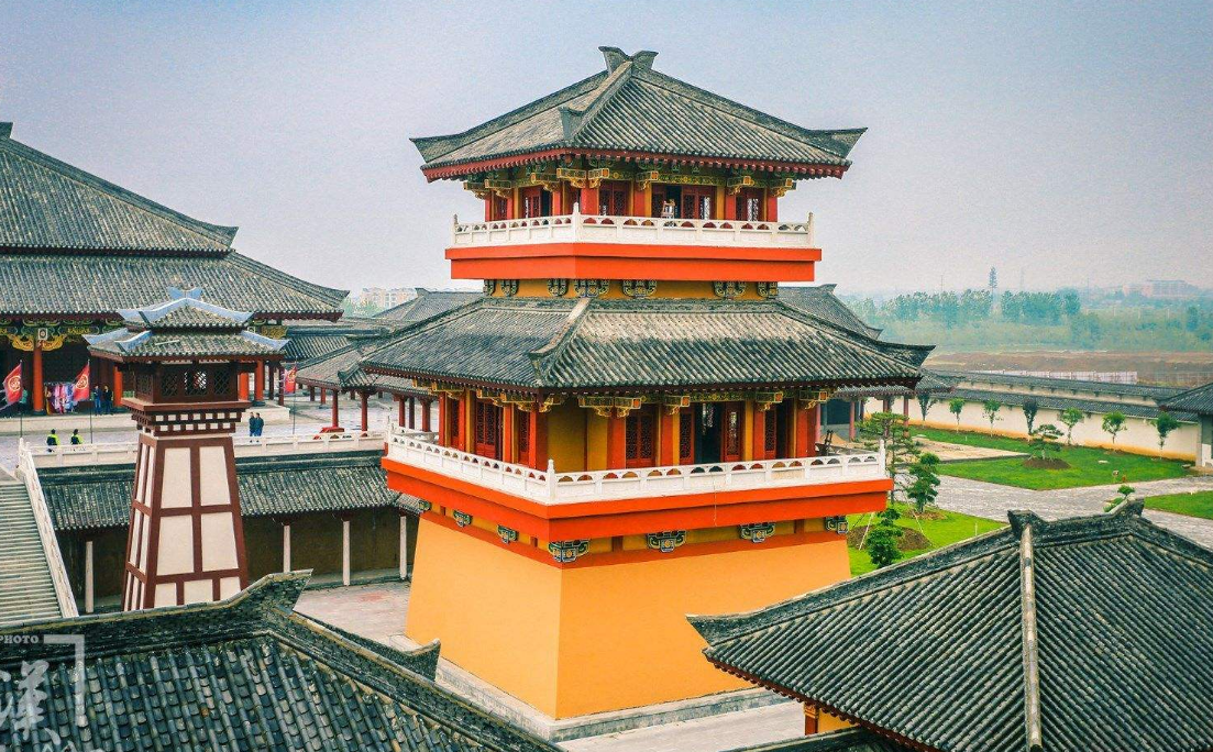 秦始皇修建的秦直道,历经千年,为何依旧寸草不生?