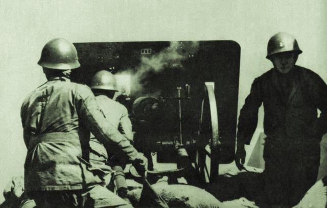 血肉磨坊罗店争夺战有多惨烈,敢死队员用身体炸碉堡没一个活下来