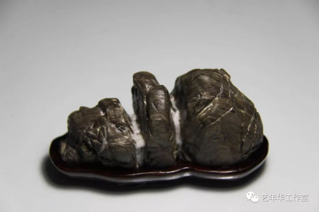 喜欢盆景的看过来,日本的盆石为何那么值钱?