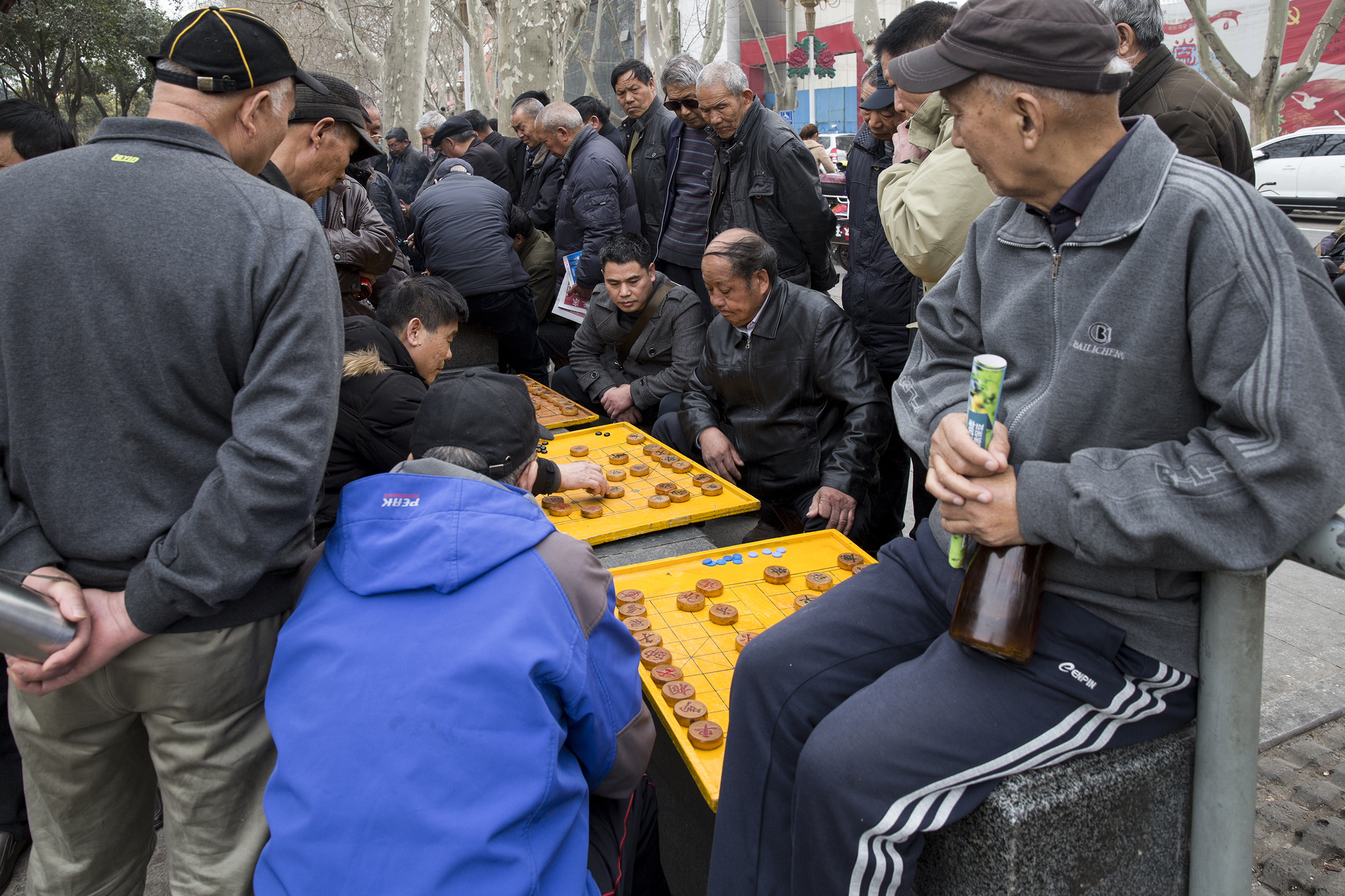 下棋,是许多老人们的喜爱.