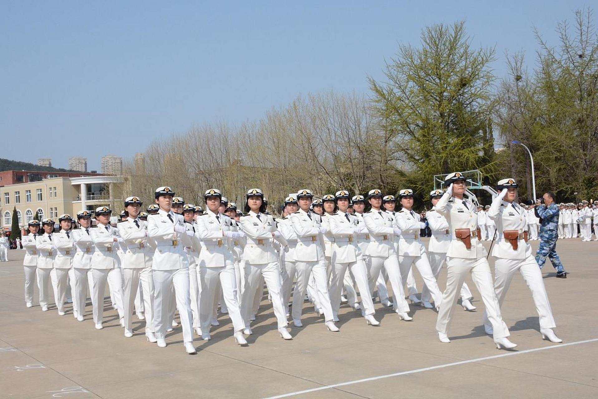 海軍大連艦艇學院怎麼樣?