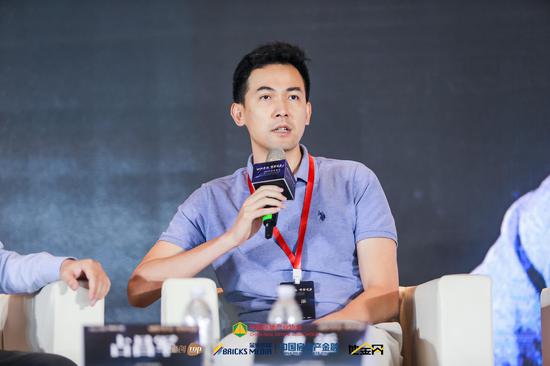 麦家公寓曾添:以资产收购的形式往重资产方面发展