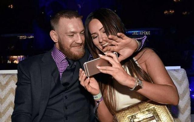 嘴炮再添喜讯!妻子3年生2个孩子,嘴炮笑得合不拢嘴!