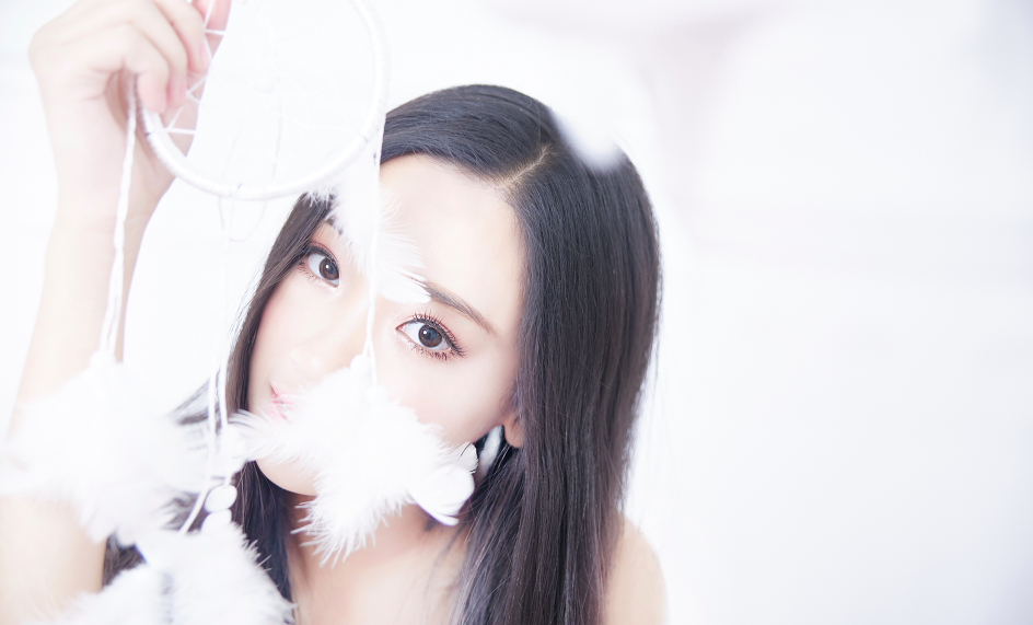 一个严肃,不逗比的85后 杨子琪是我的学妹,我们是在大学时期的摄影社