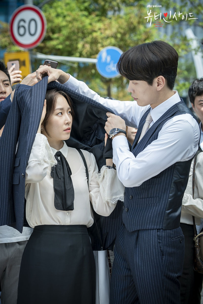 徐玄振李民基《内在美》剧照图片【免责声明】图片均来源于网络,若