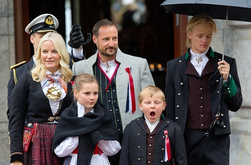 如童话般的挪威王室婚姻,就算是"失足"未婚妈妈,也要娶进门!