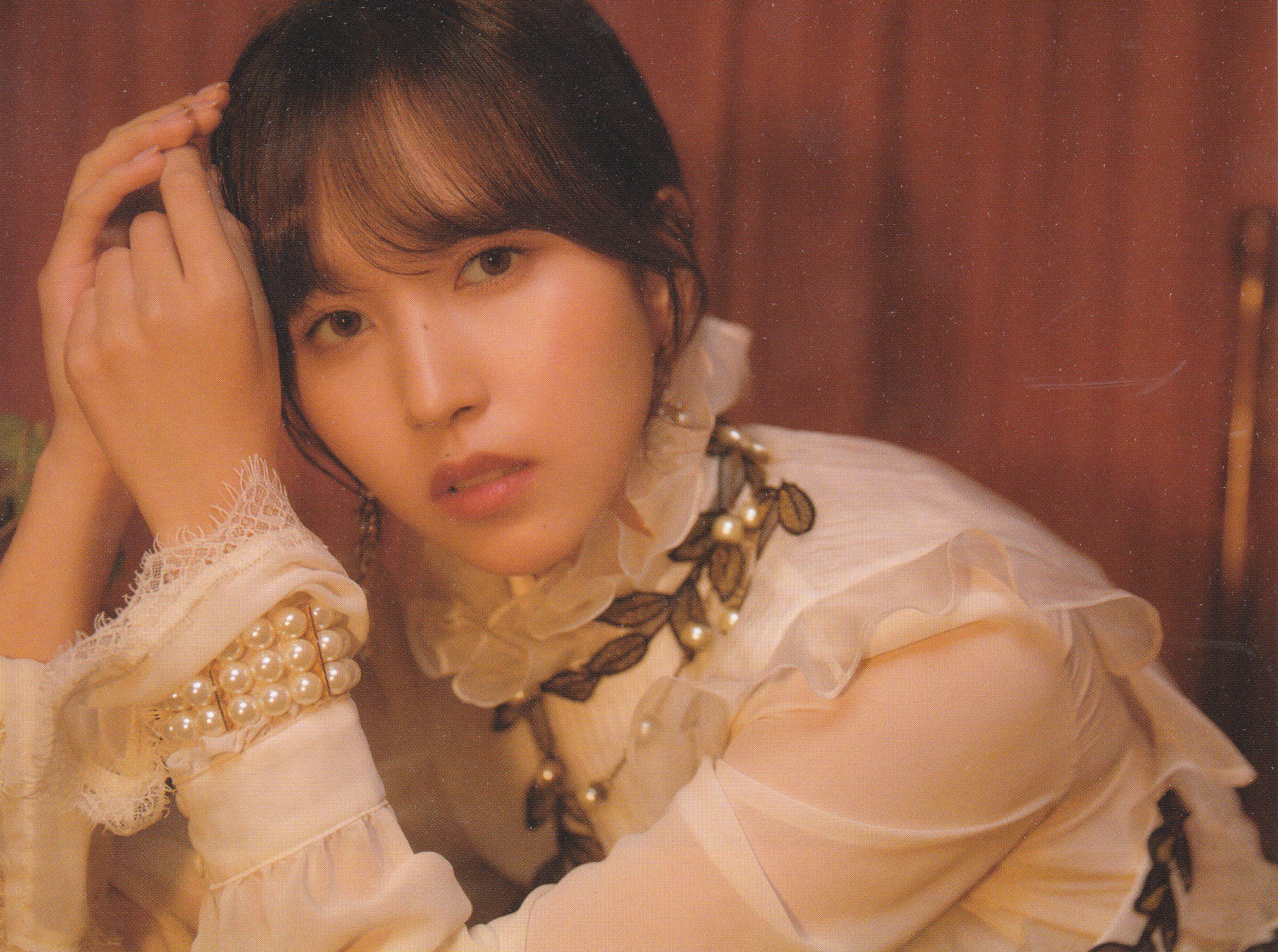 韩国女团twice拍摄写真:名井南成熟大气,周子瑜清纯有气质!