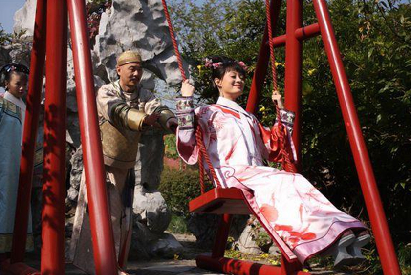 盘点古装剧中女星荡秋千,孙俪杨幂上榜,唯有她难以超越!