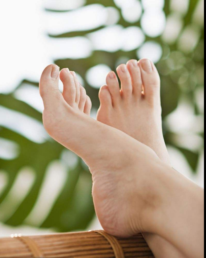 品头论足——足相