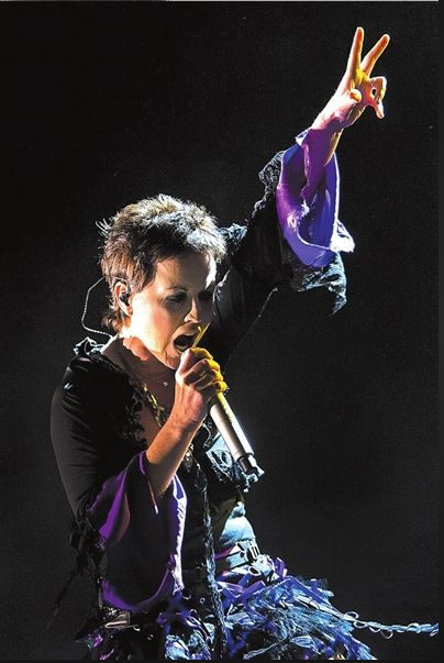 小红莓乐队灵魂主唱去世 原因尚未公布