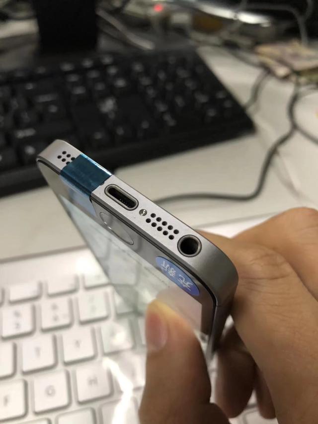 iphonese评测(iphonese性能如何)