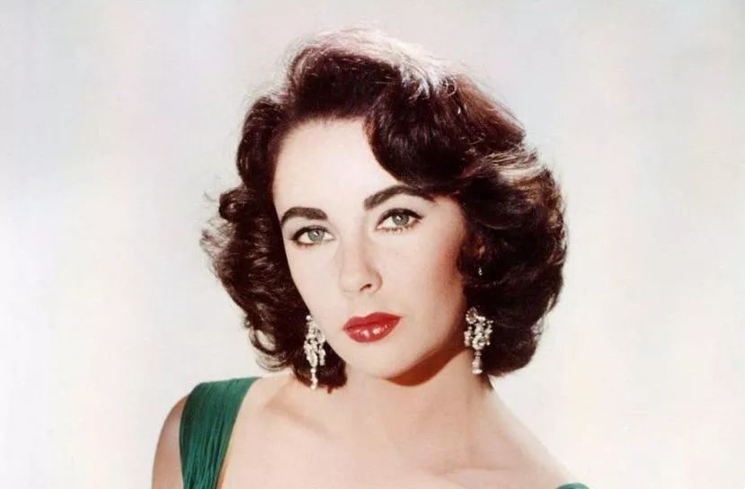 喜剧女王joan rivers:丈夫自杀,负债千万,她却在努力逗笑观众