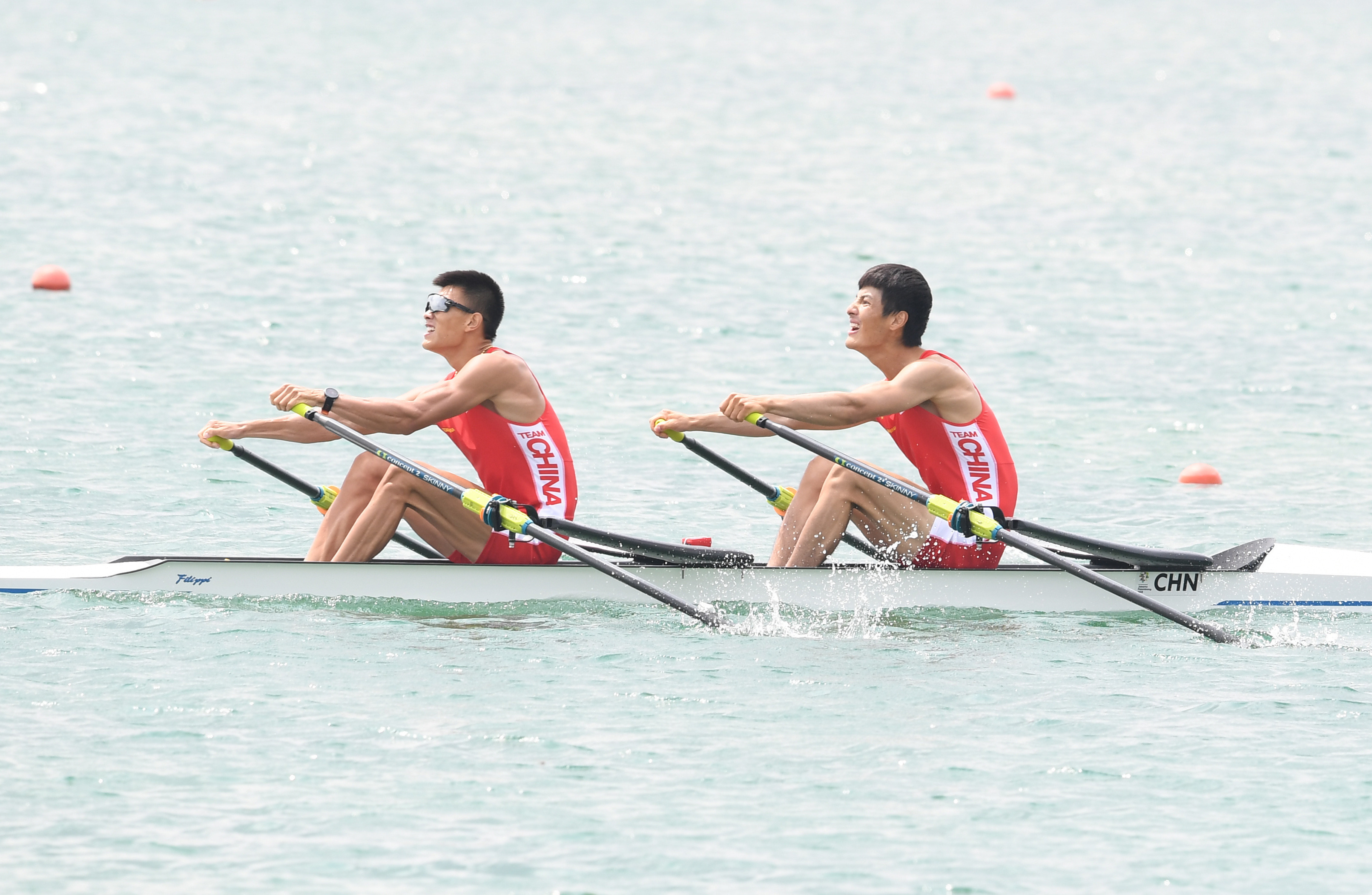 赛艇——中国选手张志远,陈森森获得男子双人双桨亚军(4)
