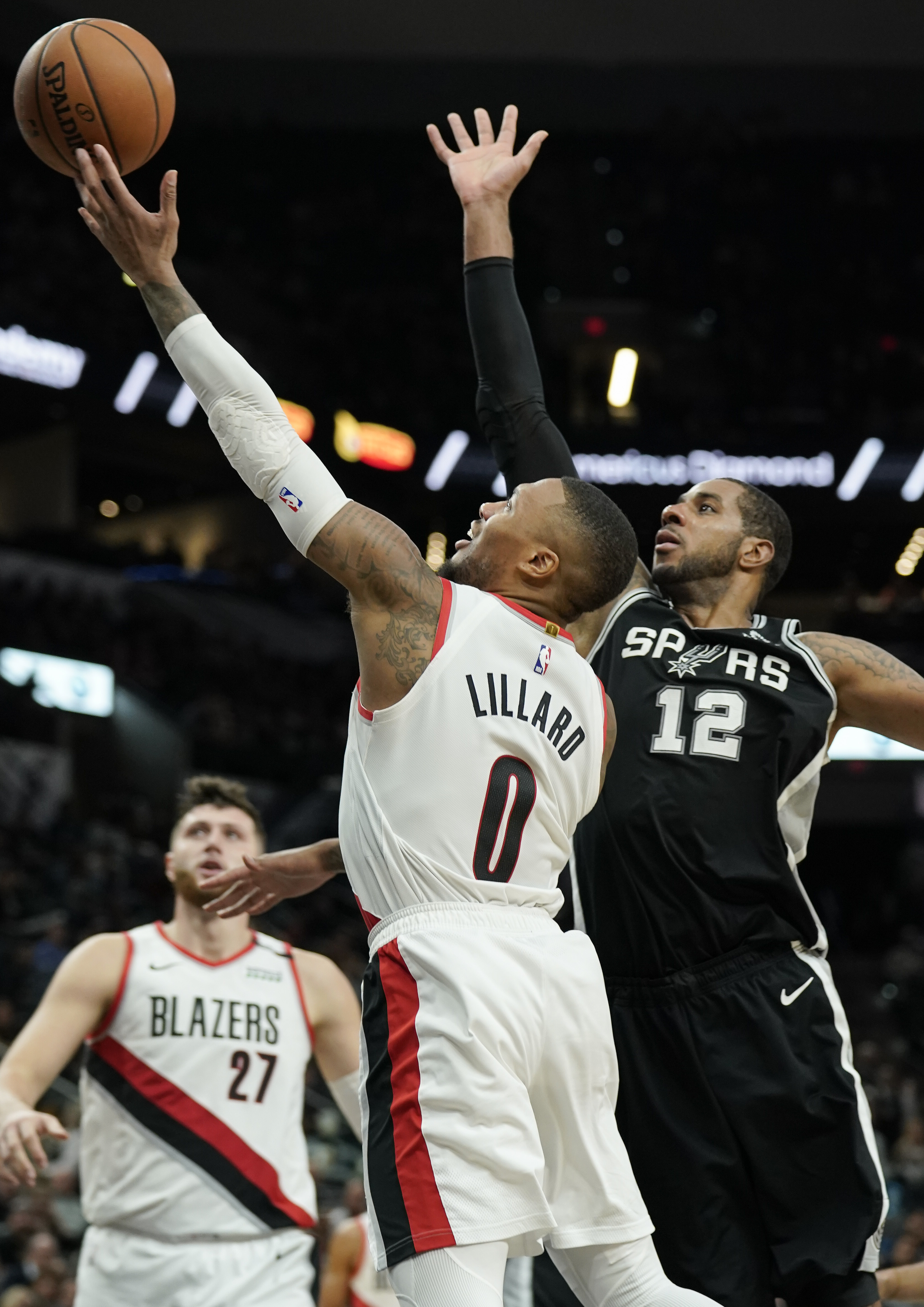 篮球——nba常规赛:马刺胜开拓者