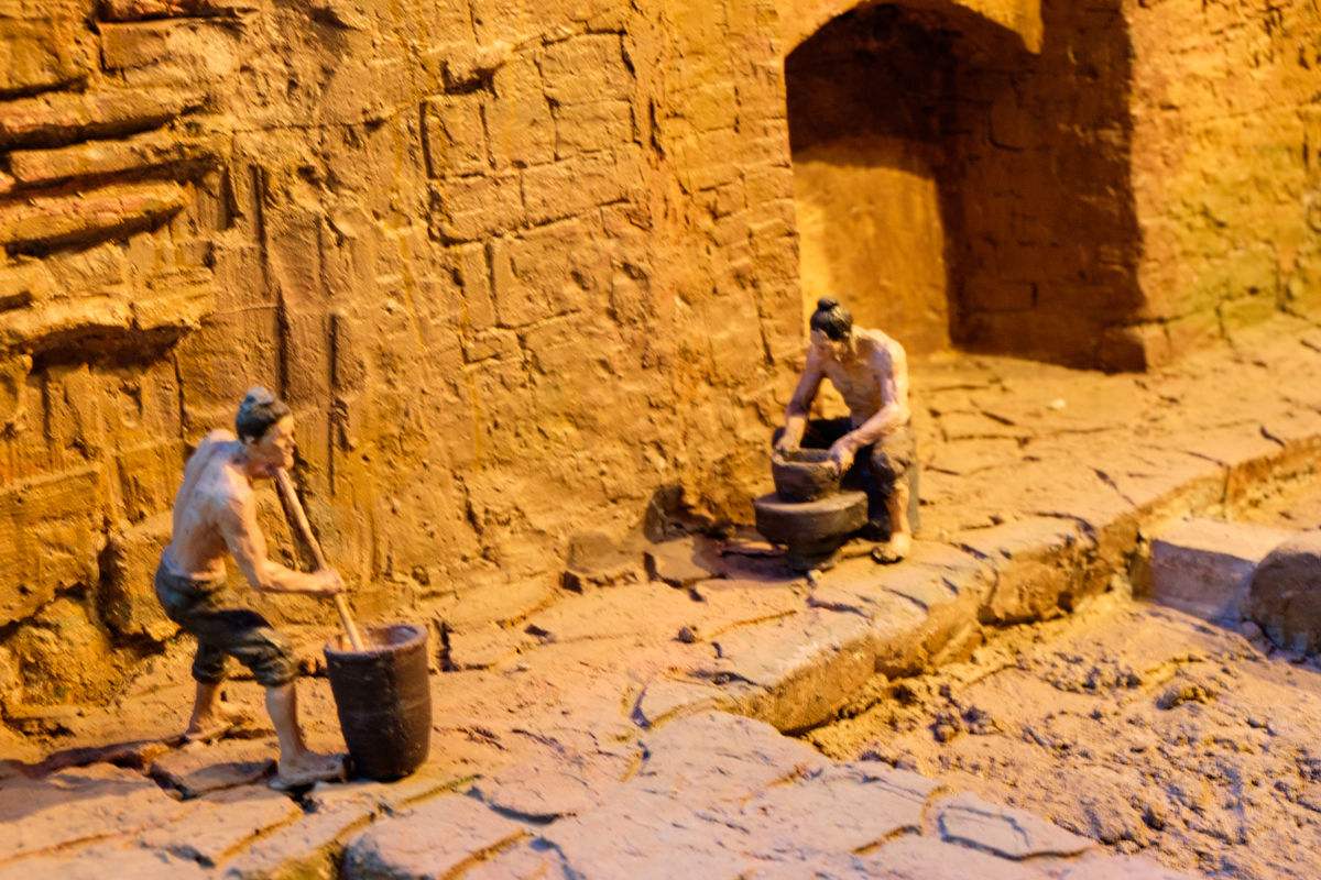 在封建社会,没钱的农民都过着怎样的生活?