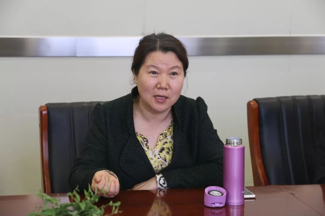 吕梁市中院副院长杜晓凤一行11人在文水法院调研指导