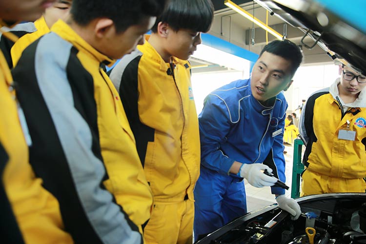 选择汽修学校看什么?——汽修老师心得