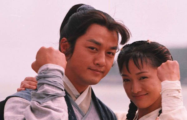 周迅为何至今无子?网友:15年青春给了李亚鹏,有才怪!