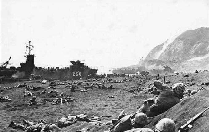 抗美援朝之白马山战役老照片:战场上士兵牺牲的身影,唯有致敬