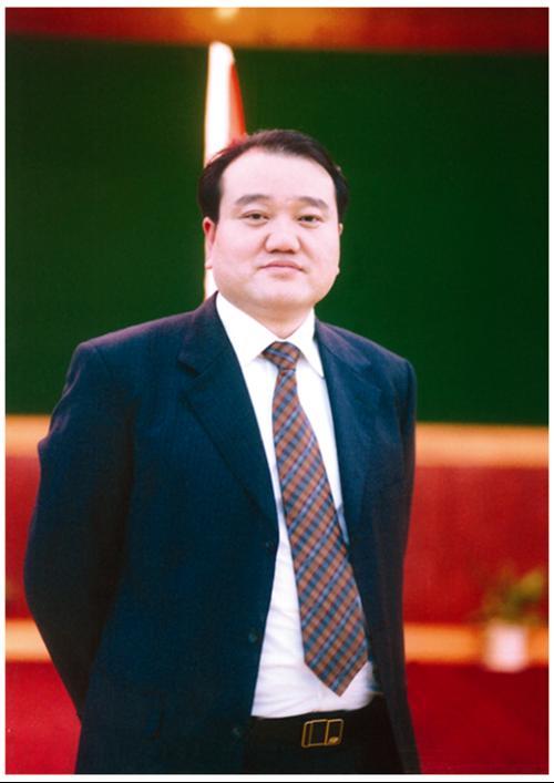 江西首富李义海,1963年出生,江西南昌人,现任江西济民可信集团有限