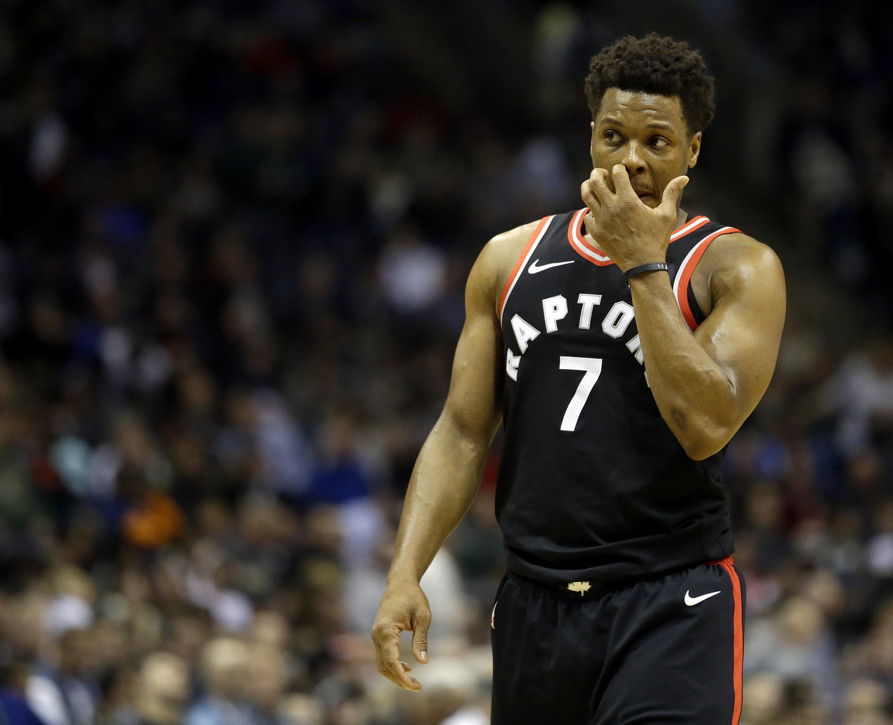 洛瑞谈对位德罗赞:这很有趣 最重要的是赢球了