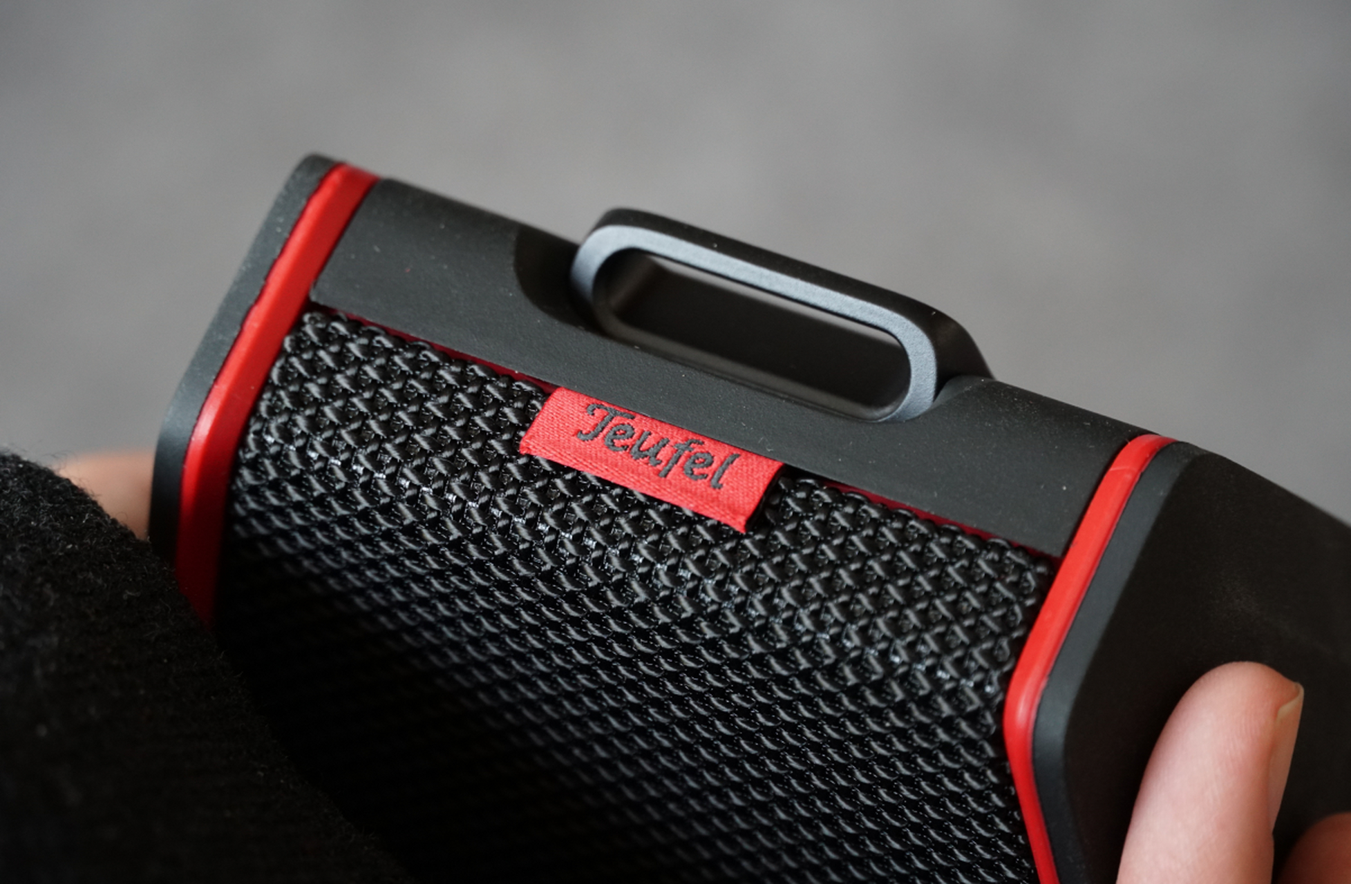 可手持的"较大"型德国teufel/德斐尔rockstergo无线音箱,售价759(高达