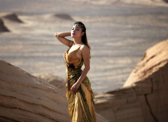 将"楼兰美女"放在显微镜下,专家发现了什么,大跌眼镜!