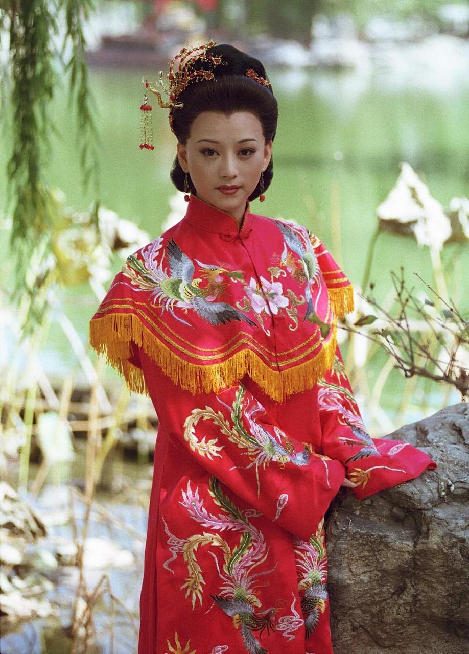 1993年苗乙乙出演都市言情剧《泪洒台北》.